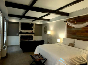 Cedar Stables Inn & Suites